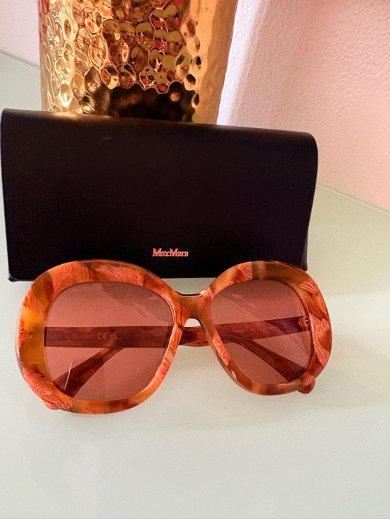 MaxMara Accessories - MaxMara Tortoiseshell Oversized Women’s Sunglasses